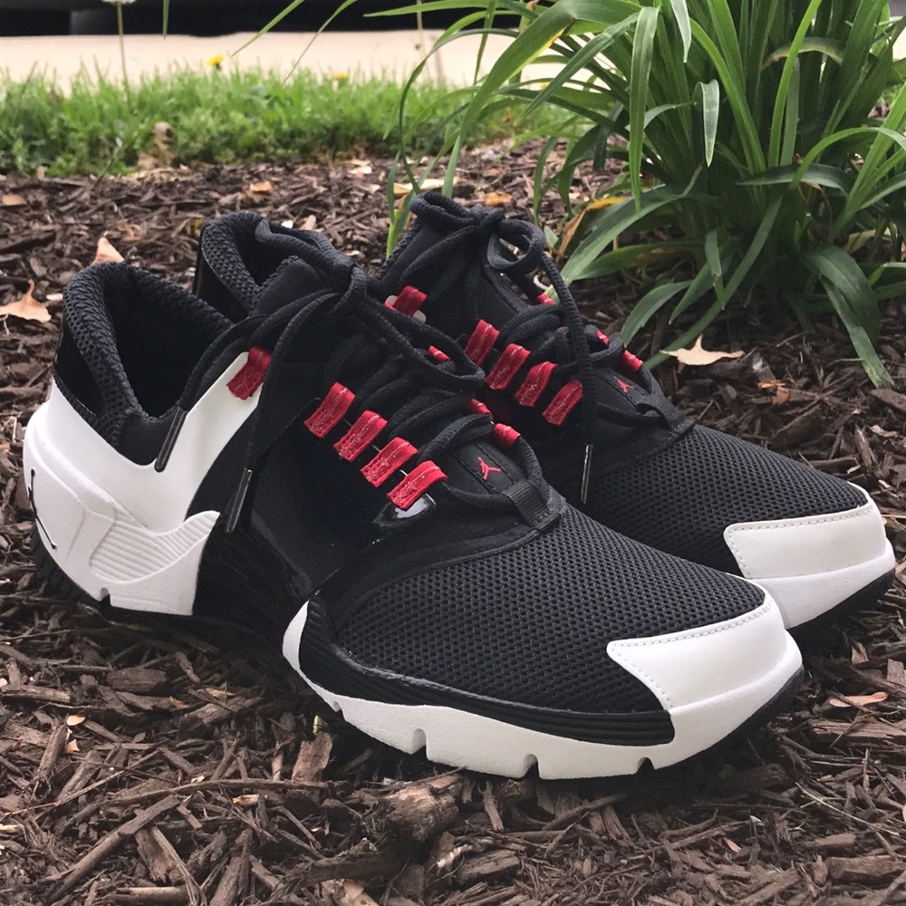 Jordan Alpha Trunner